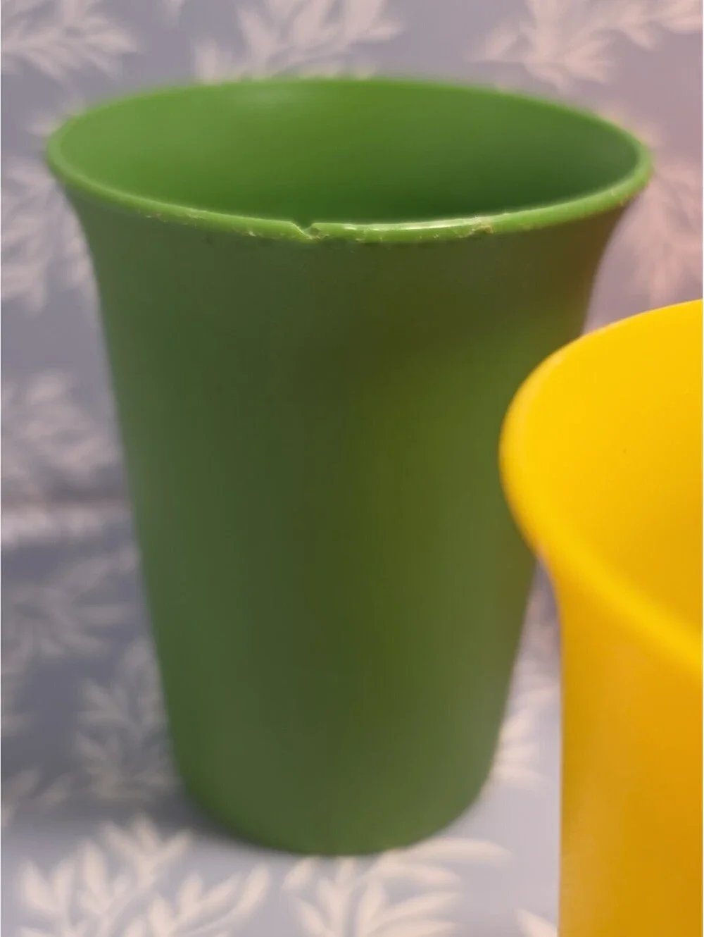 Vintage Tupperware #109 Classic Kids Bell Tumblers 7oz Cups  Lot Of 5